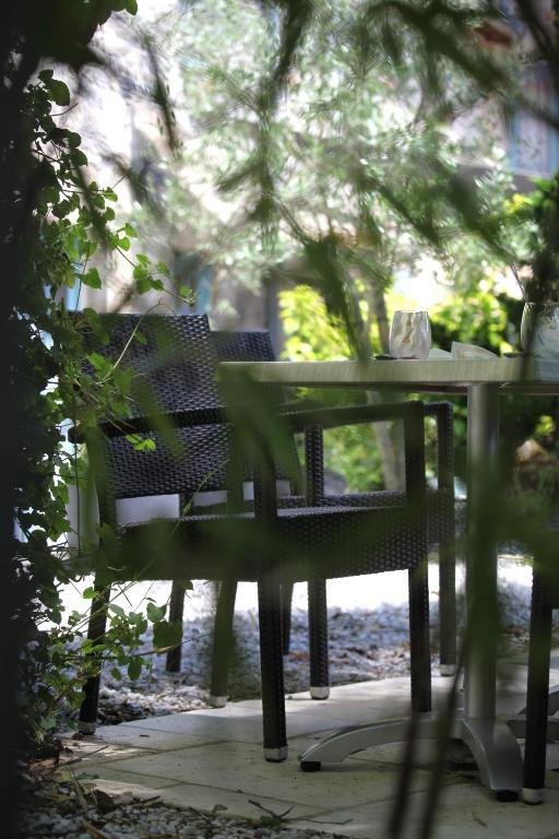 Logis De L'abbaye Hotel Celles-sur-Belle